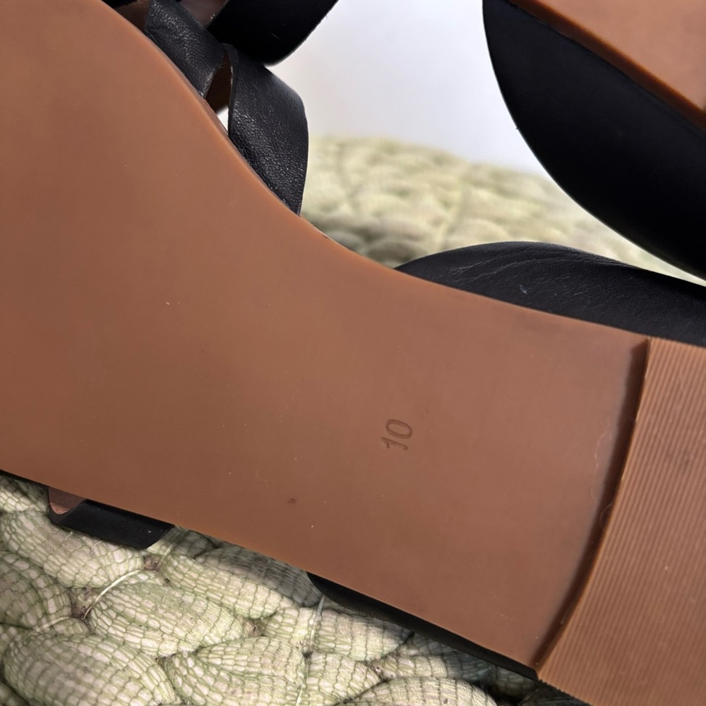 Madewell Black and Tan Sandals - Picture 10 of 10